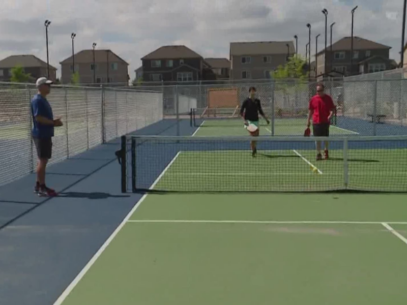 PRO Tips to Play Pickleball Singles 